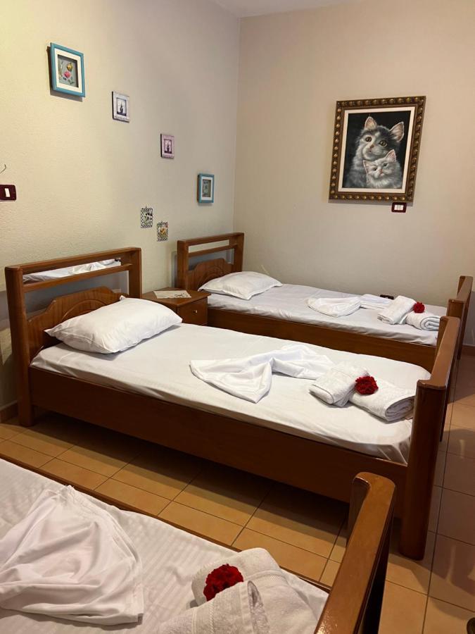 Gasthof Don Robert Durrës